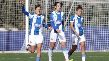 Debora celebra su gol al Levante. 