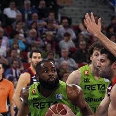 Corbacho se desata y deja al Gipuzkoa casi descendido