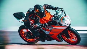 ¡Al alcance de todos! Así es la KTM RC 200 2022, inspirada en el Grand Prix