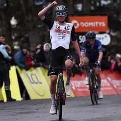 Pogacar destroza a Vingegaard en La Loge des Gardes y lidera París-Niza