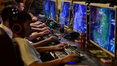 Gaming caf&eacute; de China en Fuyang, Anhui, 2018 | Imagen: REUTERS/Stringer