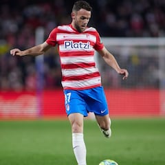 Quini ya es centenario: "Nos falta confianza, necesitamos ganar"