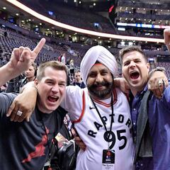 El hombre del turbante que ve todos los partidos de los Raptors