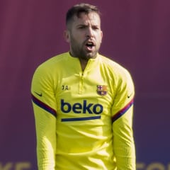 Setién arriesga: Alba se recupera a tiempo, pese a llegar muy justo