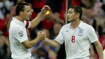 <b>ENTRENADORES. </b>Terry y Lampard aspiran a dirigir al Chelsea.