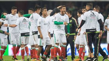 La Liga MX, algunos clubes, así como también futbolistas e incluso equipos europeos donde militan mexicanos, felicitaron al tricolor por el boleto.