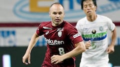 Amargo debut de Iniesta en Japón: jugó 35' y perdió 0-3