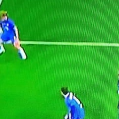 El City reclamó un penalti: "No es mano de James"