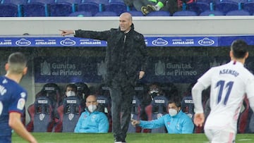 Zinedine Zidane, head coach of Real Madrid CF in action during La Liga football match played between SD Huesca and Real Madrid at El Alcoraz stadium on February 06, 2021 in Huesca, Spain.
AFP7
06/02/2021 ONLY FOR USE IN SPAIN