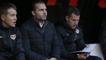 Rubén Baraja durante su etapa como entrenador del Rayo Vallecano