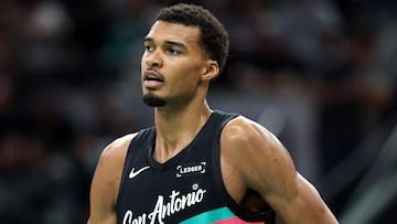 Atención a la habilidad en futbol de Victor Wembanyama