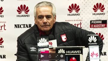 Gregorio: "El cuerpo técnico sale por determinación del presidente"