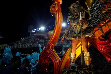 Uno de los eventos más importantes de Brasil se vuelve a celebrar. Tras dos años de parón por el COVID vuelve el Carnaval de Río.