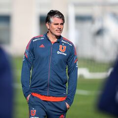 Los dos nombres internacionales que surgen para la zaga de la U