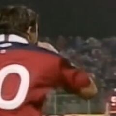 A 15 años: las jugadas que no recordabas de Sánchez en su debut con la Roja