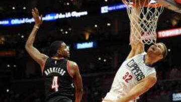 El banquillo de los Clippers acaba con los Blazers (43-10)