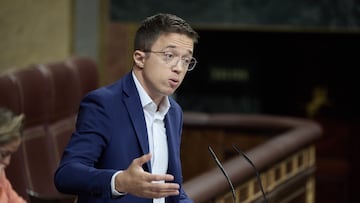 El diputado de Sumar y líder de Más País, Iñigo Errejón, interviene durante una sesión de control al Gobierno, en el Congreso de los Diputados, a 9 de octubre de 2024, en Madrid (España). Durante la sesión de control, el presidente del Gobierno ha hablado sobre la política migratoria del Ejecutivo y además, algunos grupos parlamentarios como el Partido Popular le han pedido que retire la ley sobre intercambio europeo de antecedentes penales que influye en la condena de los presos de ETA.
Jesús Hellín / Europa Press
09/10/2024