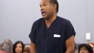 <b>CONDENADO.</b> La estrella de fútbol americano O.J. Simpson fue condenado a al menos 15 años de prisión por secuestro y robo a mano armada en un hotel de Las Vegas.