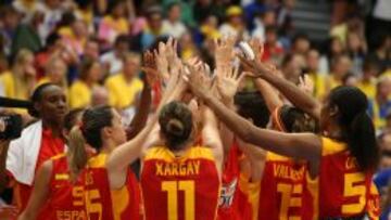 Las jugadoras de la Selección celebran la victoria.