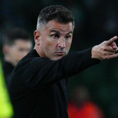 Ania: “Tenemos que quitarnos la presión de jugar finales en cada partido como local”