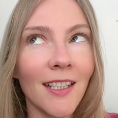 Una turista rusa explica lo que ha aprendido de los españoles: “Ahora soy mucho menos ansiosa que antes”