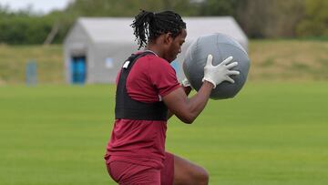 Colombianos en Inglaterra, listos para entrenar en grupo