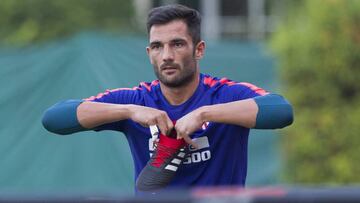 Ad&aacute;n durante uno de los entrenamientos del Atl&eacute;tico en Singapur. Hombre ante el Arsenal, hoy ser&aacute; el portero titular.