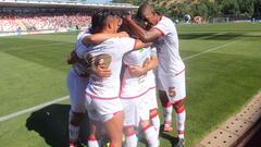 Curic&oacute; celebra su permanencia en primera.