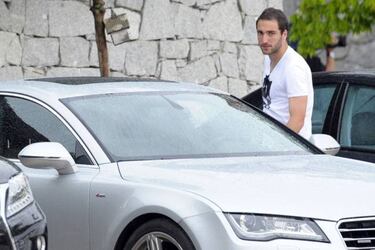 60 million + Giroud: Arsenal's offer for Napoli's Higuain