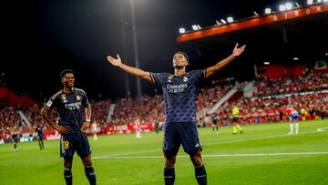 Bellingham, con un gol y una asistencia, fue otra vez decisivo en un Madrid que volvió a la primera plaza. El Girona perdonó demasiado. Primer gran partido de Tchouameni. Brutal entrada de Nacho a Portu.