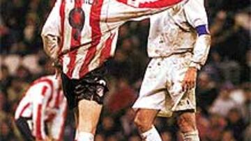 <B>LA GRAN ESPERANZA DEL ATLÉTICO</B>. Fernando Torres es la gran esperanza del Atlético para el encuentro del domingo.
