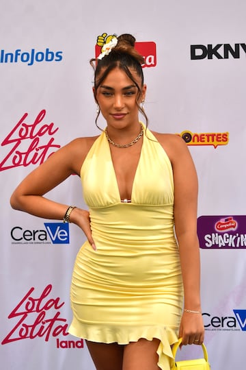 Esty CG posa en el photocall.