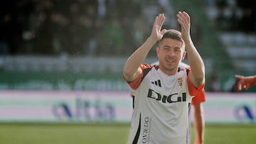 El centrocampista del Oviedo ya suma para su equipo. A la tercera va la vencida. En su tercer partido con minutos marcó su primer gol. Un tanto en el que mostró toda la clase que le caracteriza. Tras recibir un balón en el área, amagó ante un defensor al que rompió; y alojó la pelota en el palo contrario con un disparo cruzado.