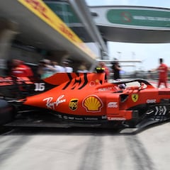 Binotto no le quita ojo a Leclerc