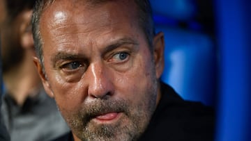 Flick, durante el partido de LaLiga EA Sports contra el Oviedo.