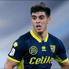 Juan Brunetta cerca de Santos Laguna