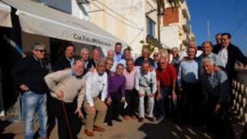 Los Pericos Players.