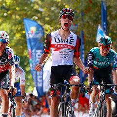 Ayuso, baja de última hora en la Volta a la C. Valenciana por una tendinitis