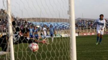 Última visita de la UC a Arica: ganó 2-1 el 26-05-2013, por la última fecha del Transición 2013. No le sirvió el triunfo, ya que el campeón fue Unión Española.