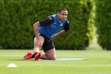 El delantero completa su primera semana de entrenamientos con Atalanta