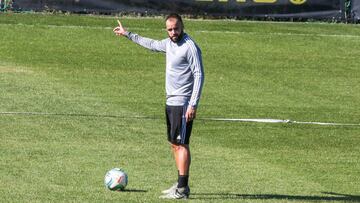 Edu Ramos, durante un entrenamiento del C&aacute;diz.