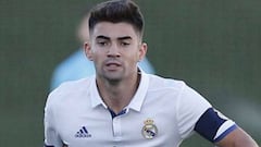 El Castilla pierde y Enzo Zidane falla un penalti y es expulsado