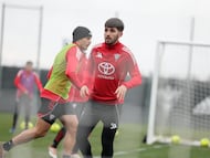 Javi Hernández, que lleva tres goles con el Mirandés, durante un entrenamiento.