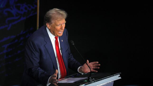 Donald Trump asegura que los demócratas permiten “abortos de bebés”