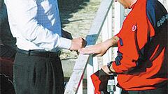 Cerezo: si hay UEFA renovará Manzano