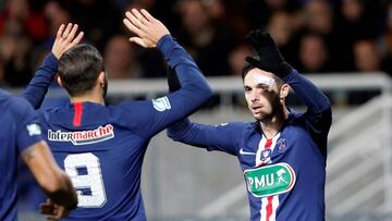 Soccer Football - Coupe de France - Round of 16 - Pau v Paris St Germain - Stade du Hameau, Pau, France - January 29, 2020  Paris St Germain&#039;s Pablo Sarabia celebrates scoring their first goal with Mauro Icardi    REUTERS/Regis Duvignau