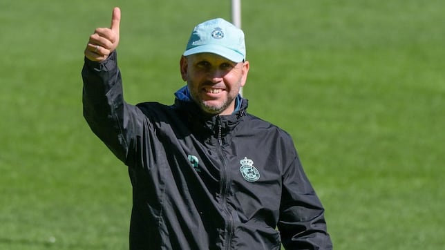 José Alberto: “Nadie tiene más ilusión por ascender que el Racing”