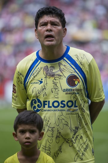 Las leyendas que despidieron el estadio Azul