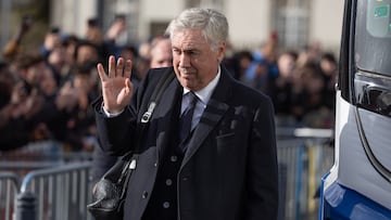 28/01/25 LLEGADA REAL MADRID CARLO ANCELOTTI ENTRENADOR PAISANO VIAJE CHAMPIONS LEAGUE