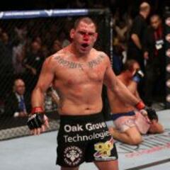 Lo que ha impedido una carrera constante a Caín Velásquez